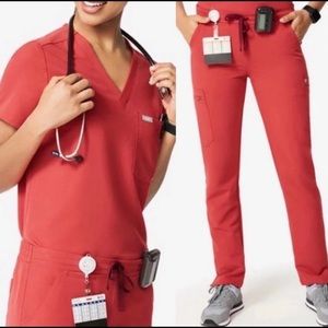 Women’sFIGS clay set